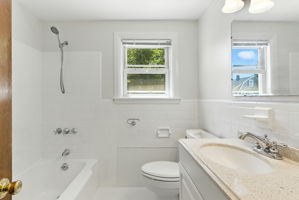  Photo 48