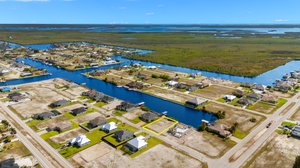 Aerial Overview - Lot Lines 1.jpg