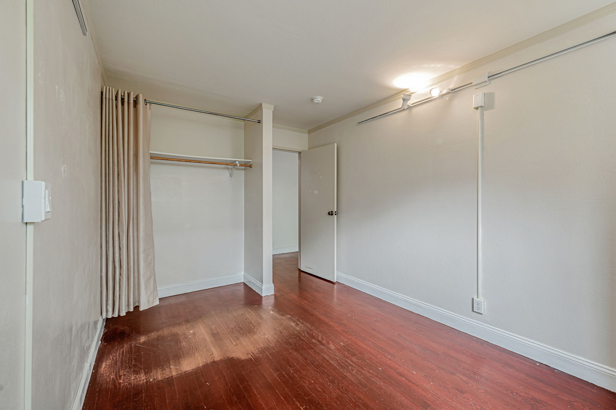 014_ 1530 O'Farrell St 1 