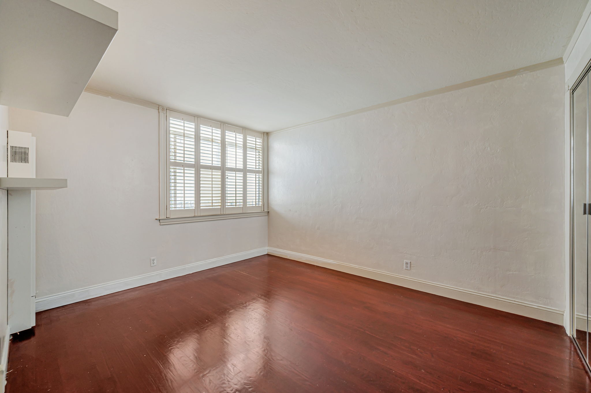 018_ 1530 O'Farrell St 1 