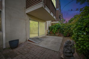 Photo 0