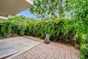025_ 1530 O'Farrell St 1 
