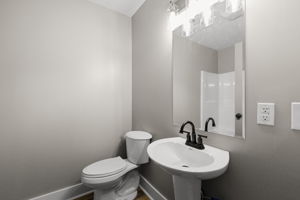  Photo 40