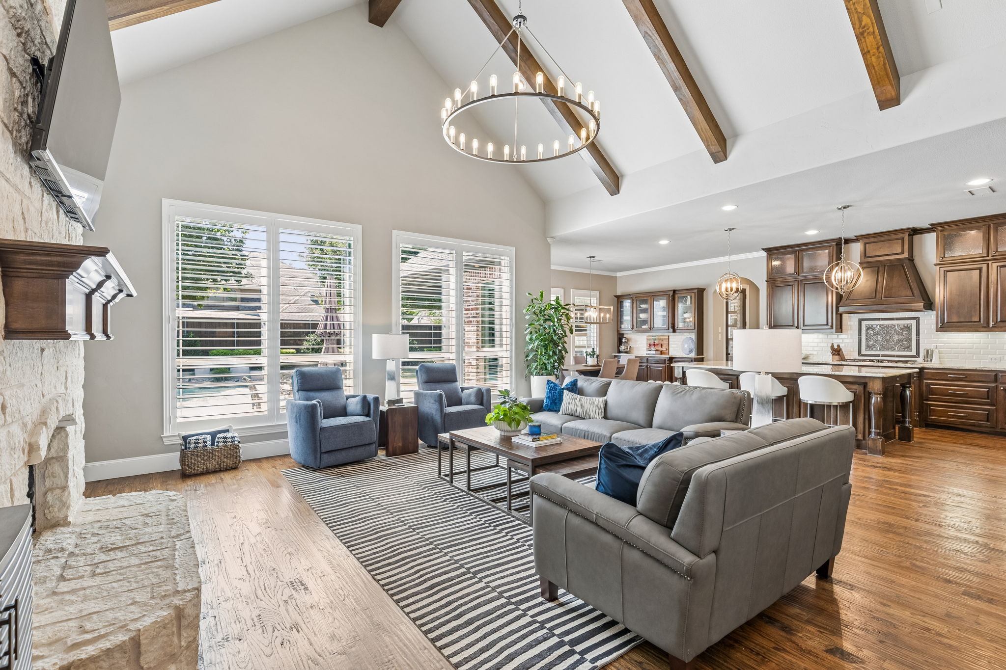 1530 Stillhouse Hollow Dr-005