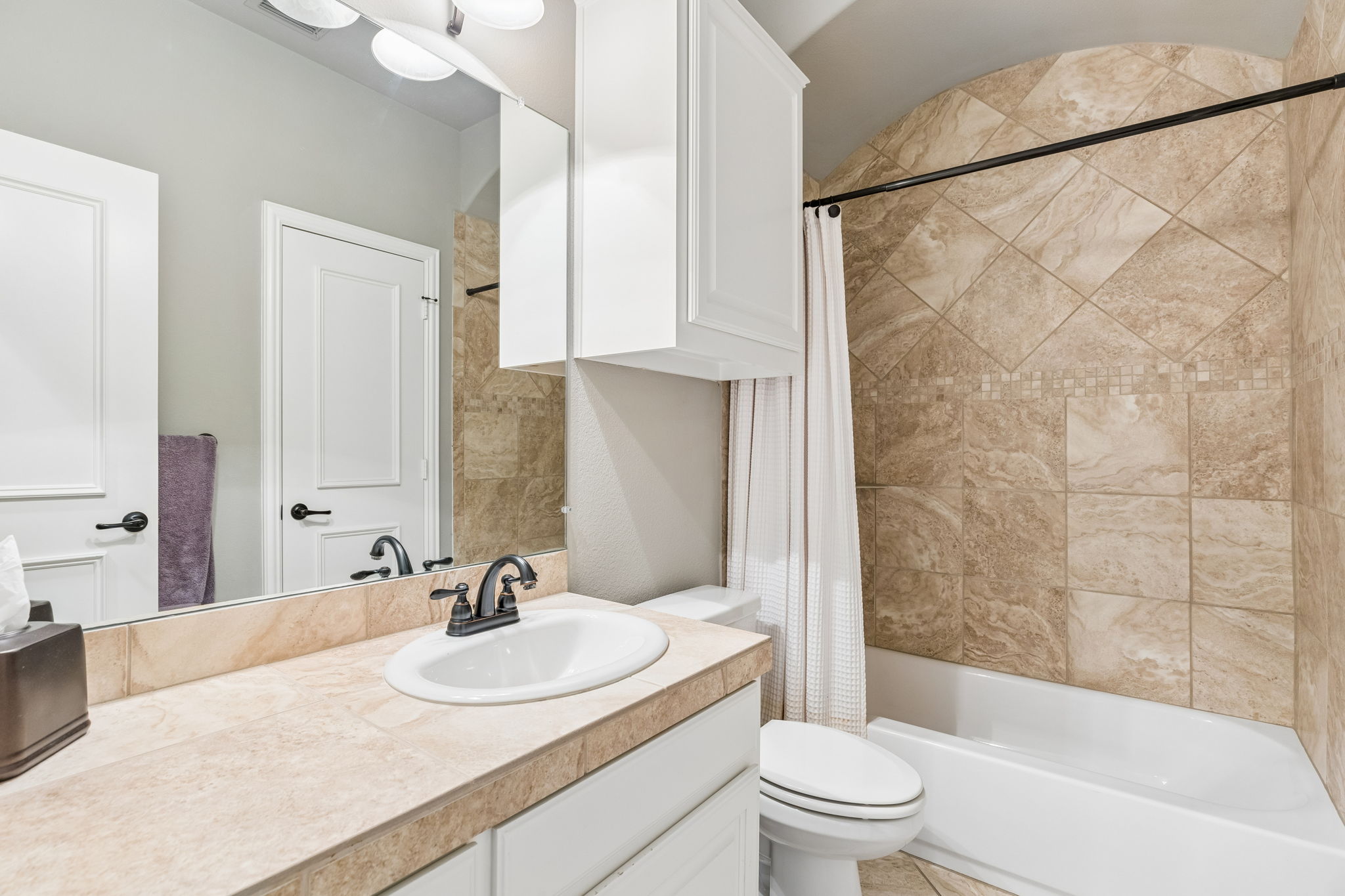 1530 Stillhouse Hollow Dr-026