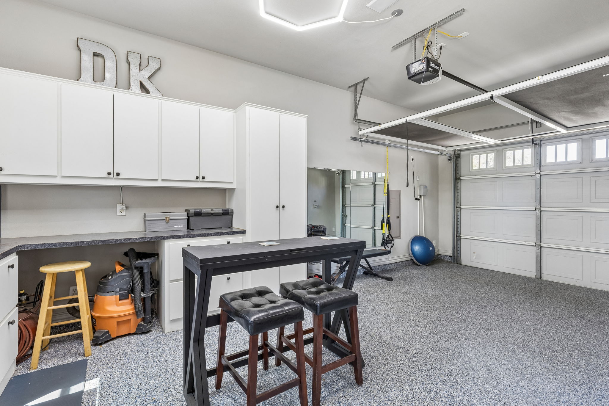 1530 Stillhouse Hollow Dr-029
