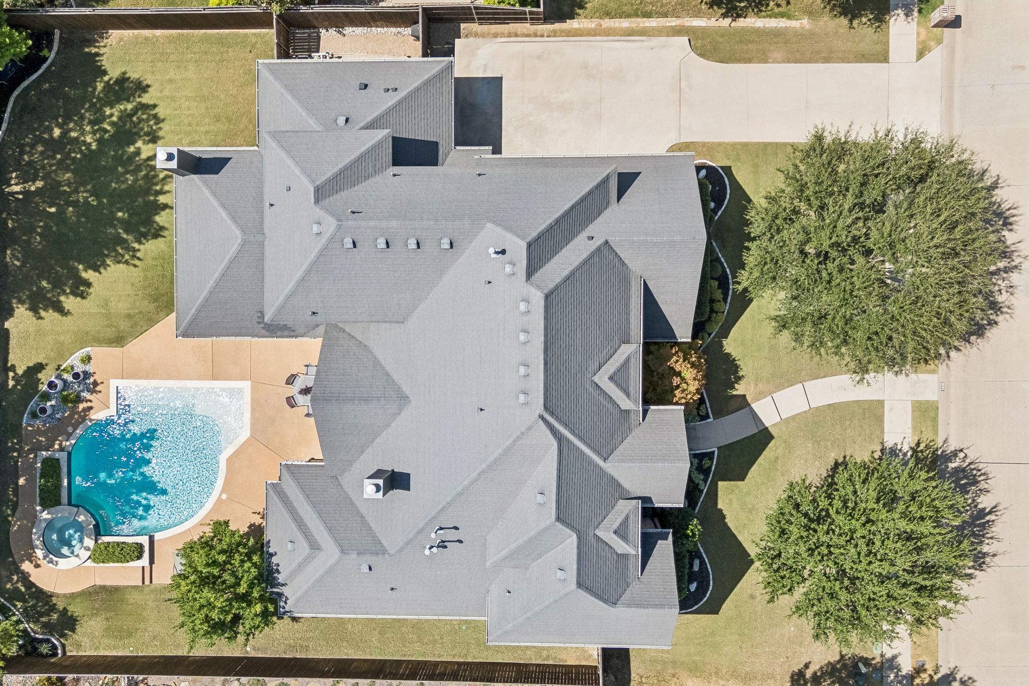 1530 Stillhouse Hollow Dr-042