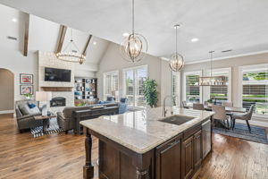 1530 Stillhouse Hollow Dr-010