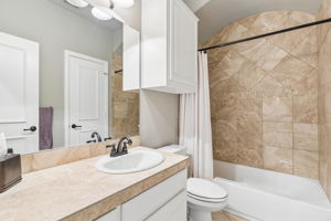 1530 Stillhouse Hollow Dr-026