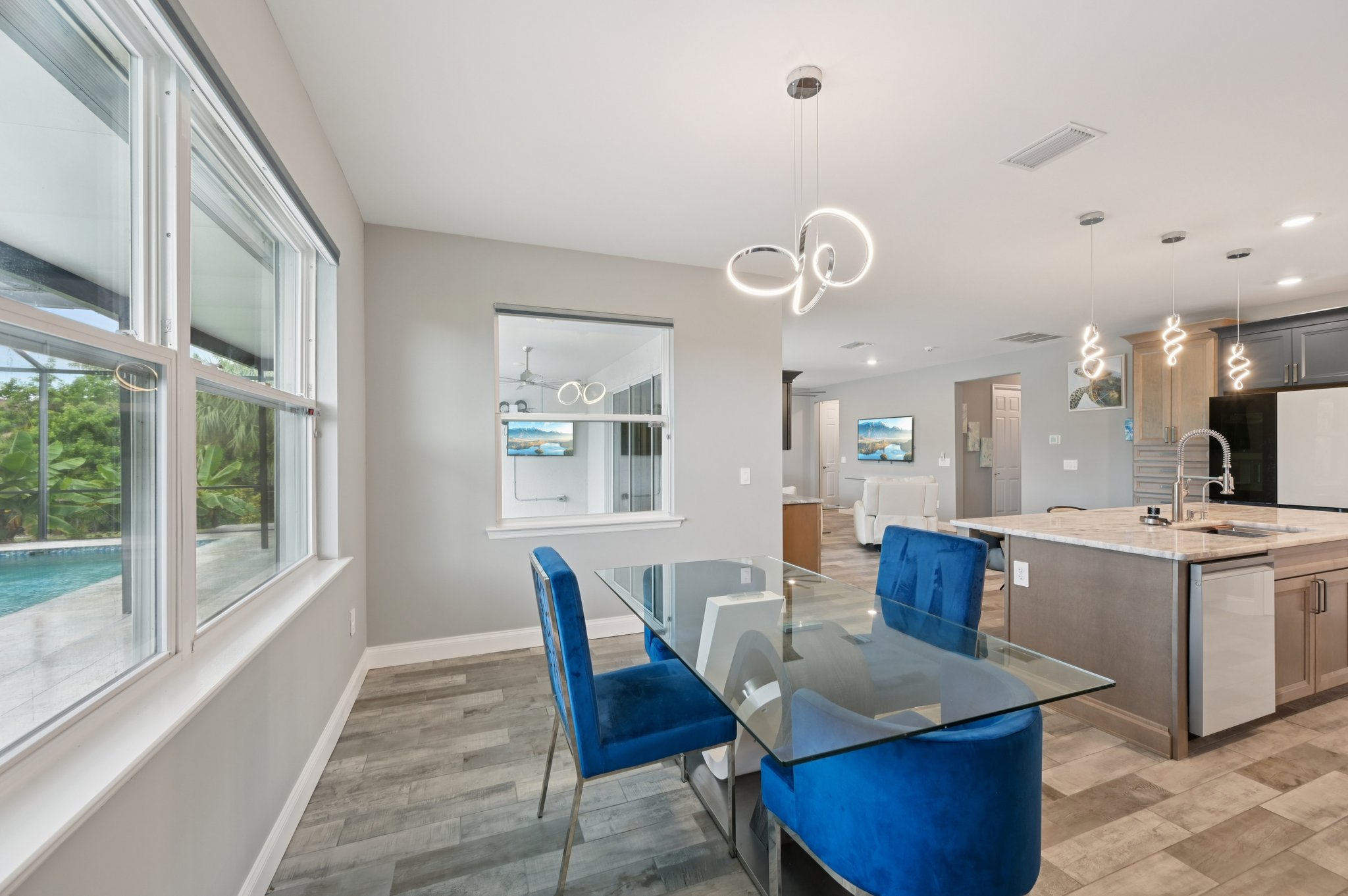 Chinook Way-S2409-011.jpg