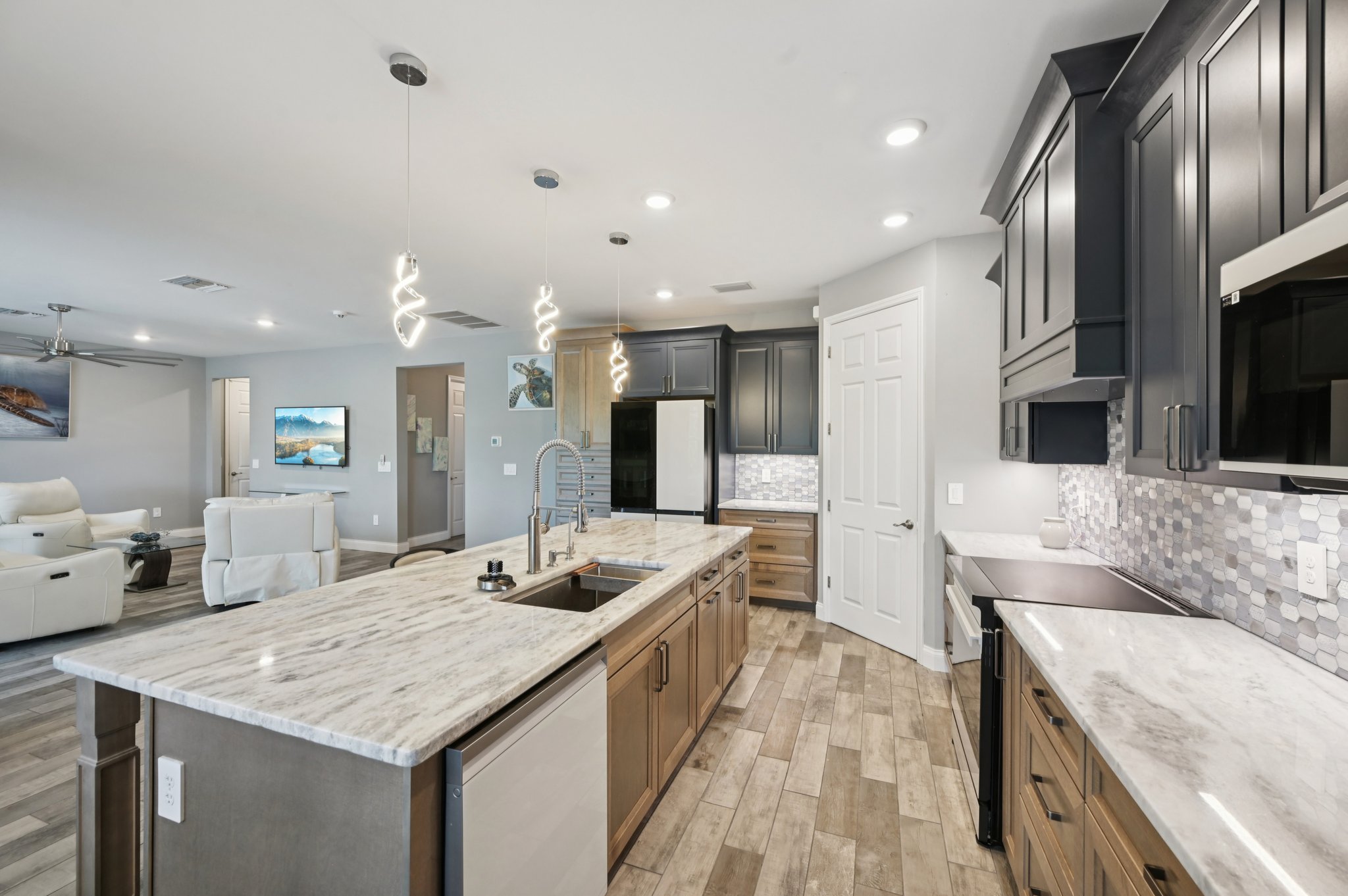 Chinook Way-S2409-014.jpg