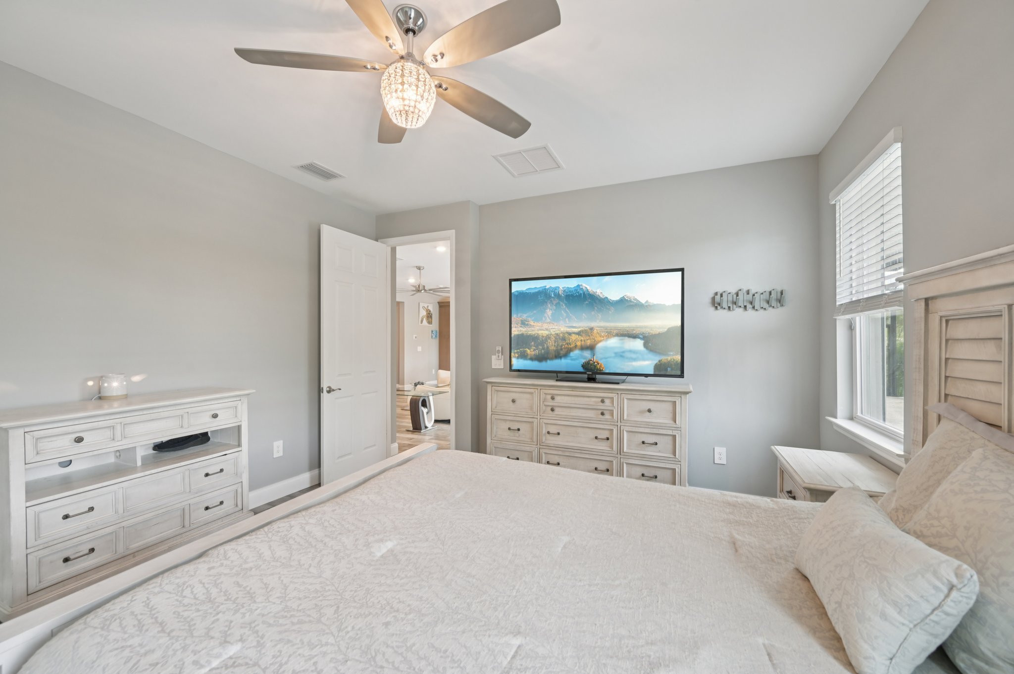 Chinook Way-S2409-021.jpg