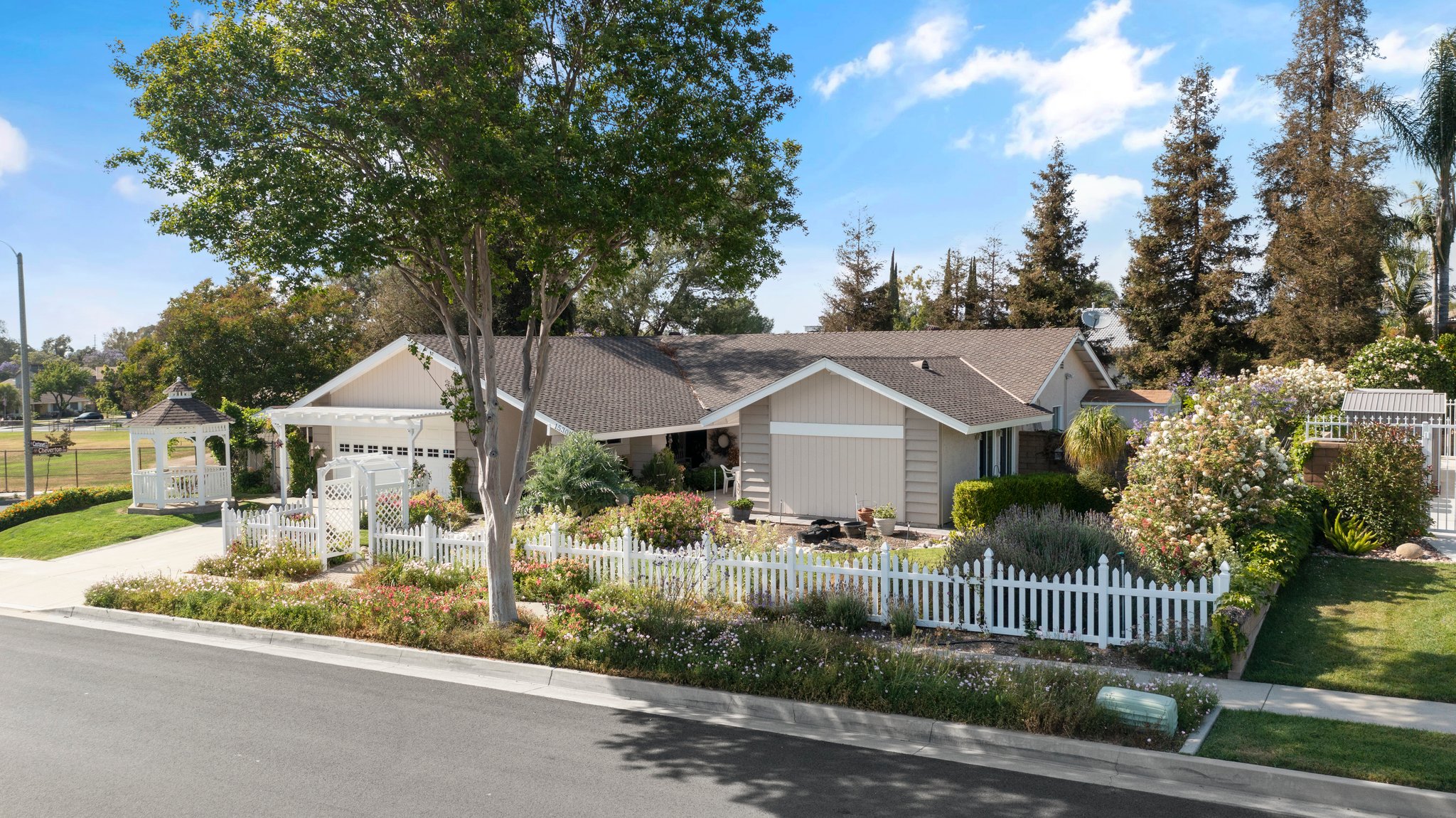 15305 Castanet Dr, La Mirada, CA 90638, USA Photo 11