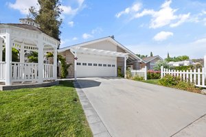 15305 Castanet Dr, La Mirada, CA 90638, USA Photo 3