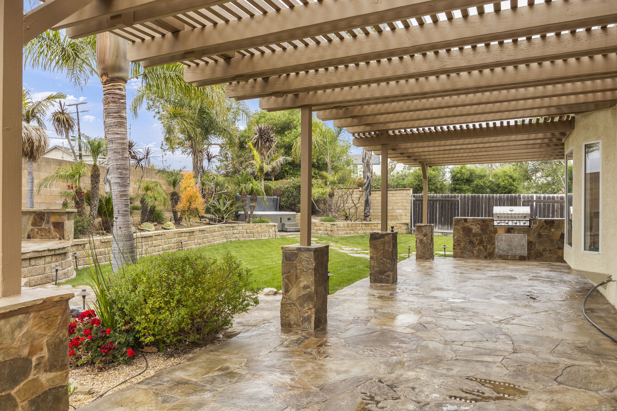 Built-in BBQ: Just add tacos. 🌮