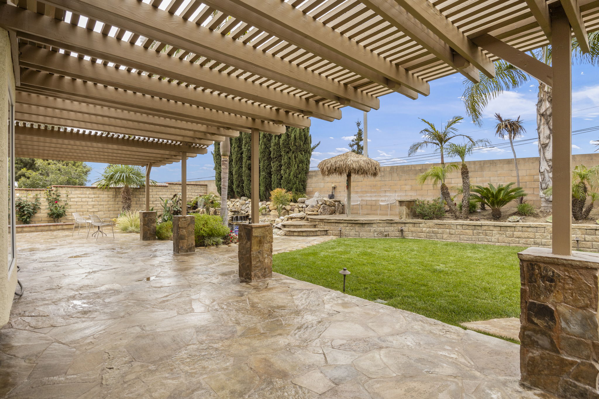 Covered and ready for all your al fresco moments.