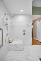 Master Bathroom1c