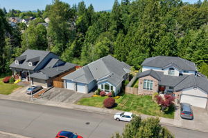  Photo 49