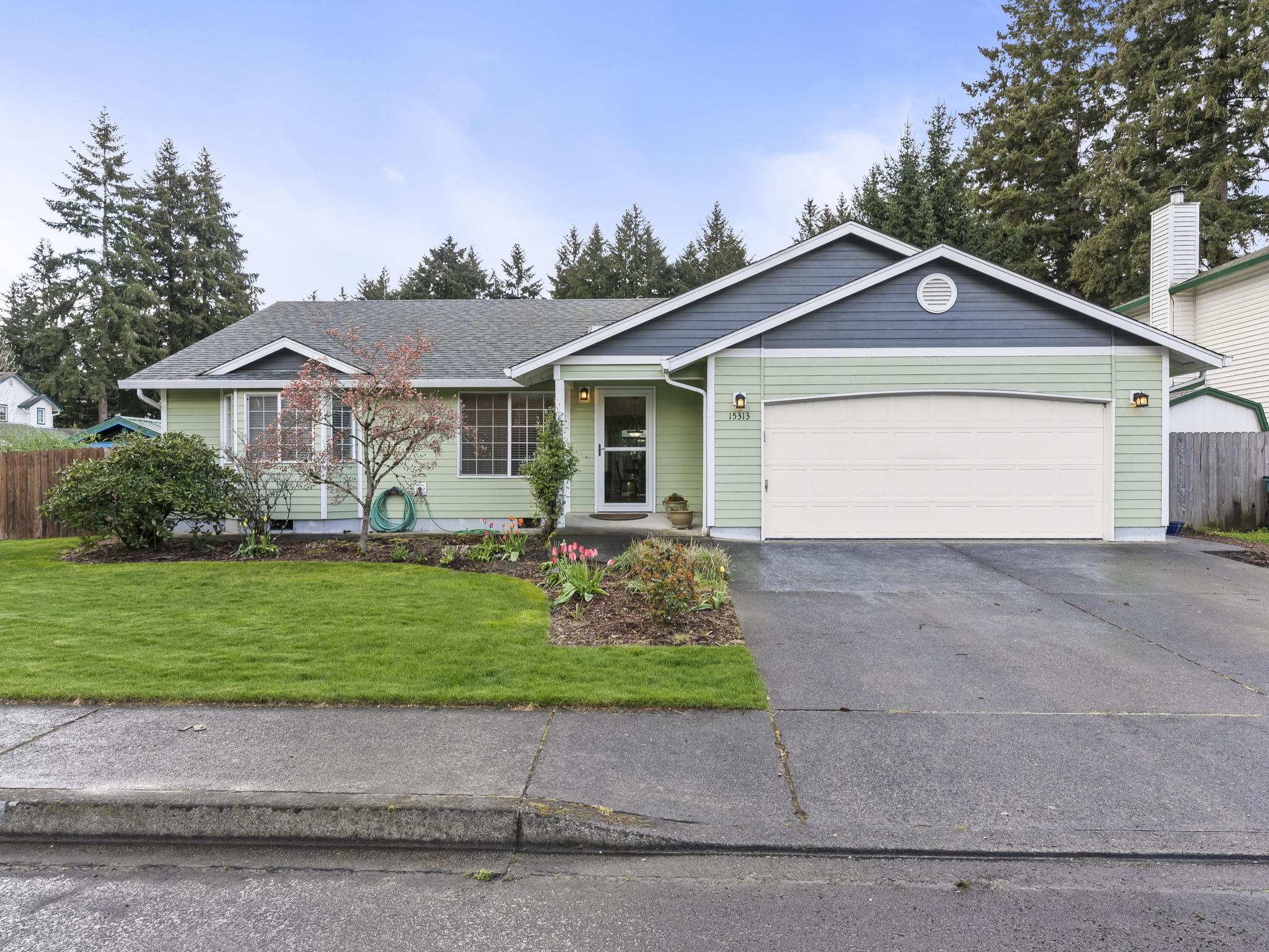15313 NE 12th St, Bellevue, WA 98007, USA