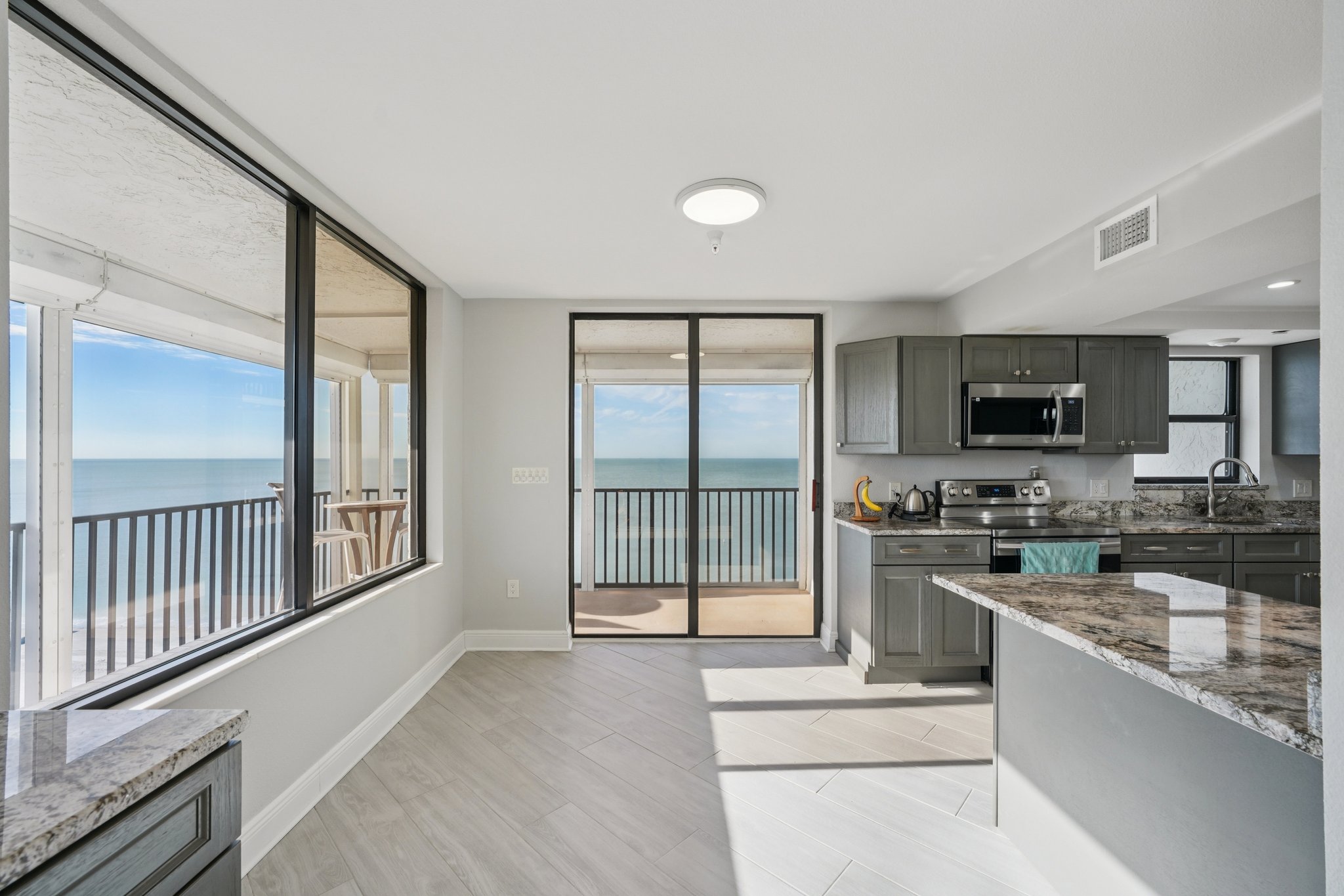 Gulf Blvd-S2201-016.jpg