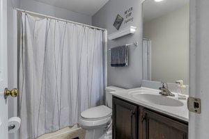  Photo 40