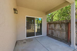 036_F8_1532 Sophie Ln