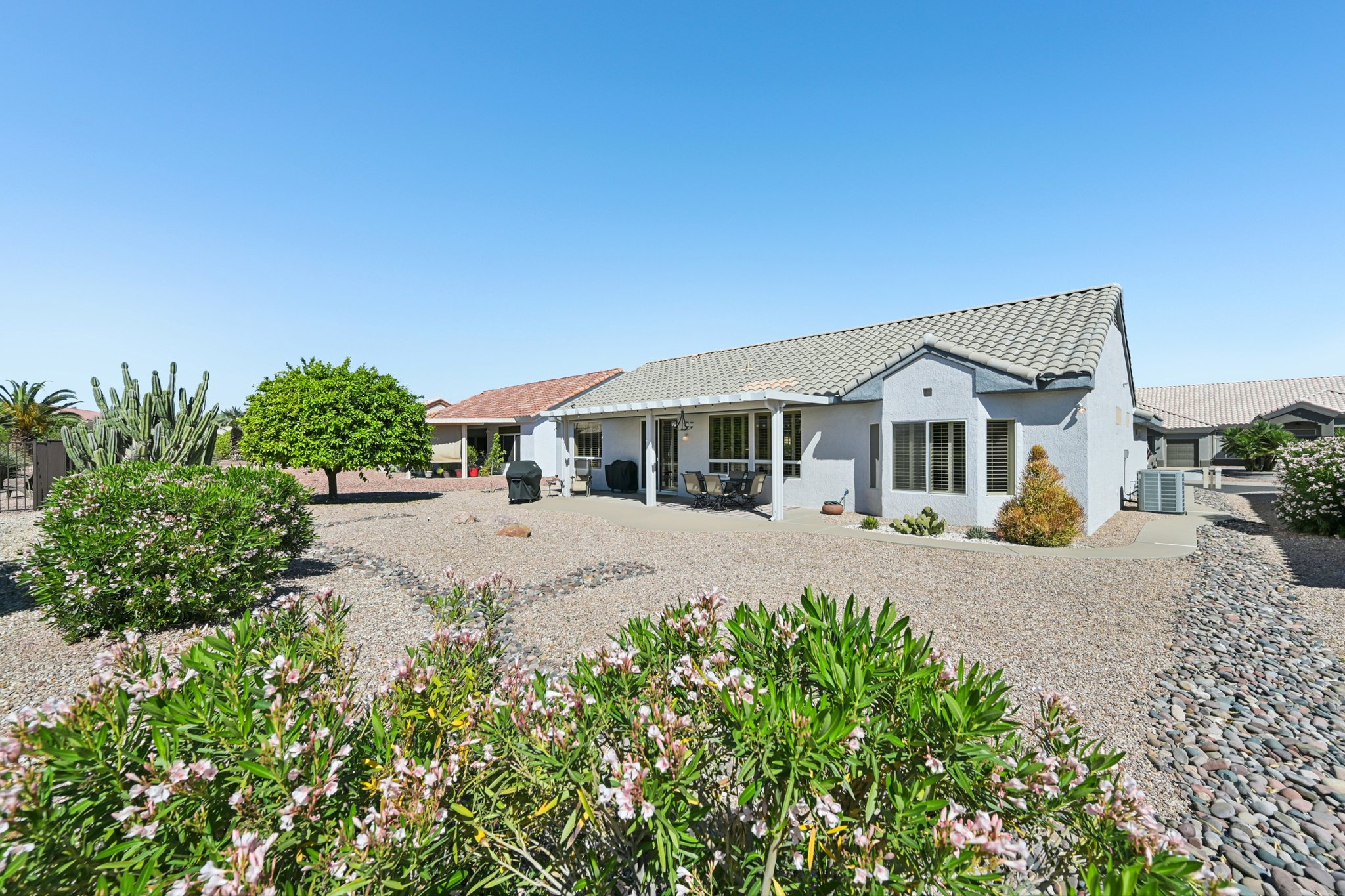 W Black Gold Ln-S2203-035.jpg