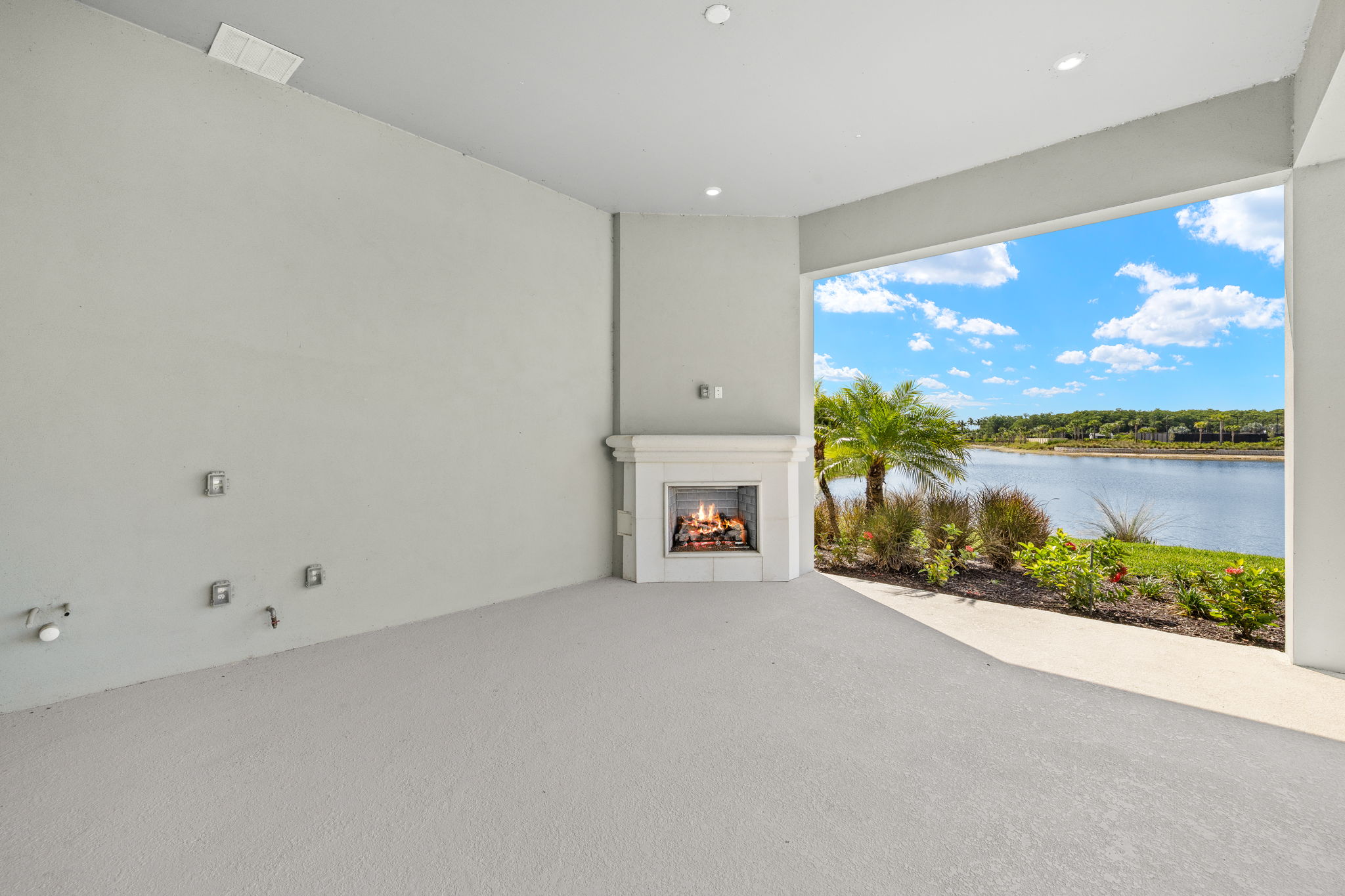 Virtually State Lanai 4