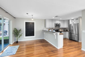 Kitchen Nook/Kitchen