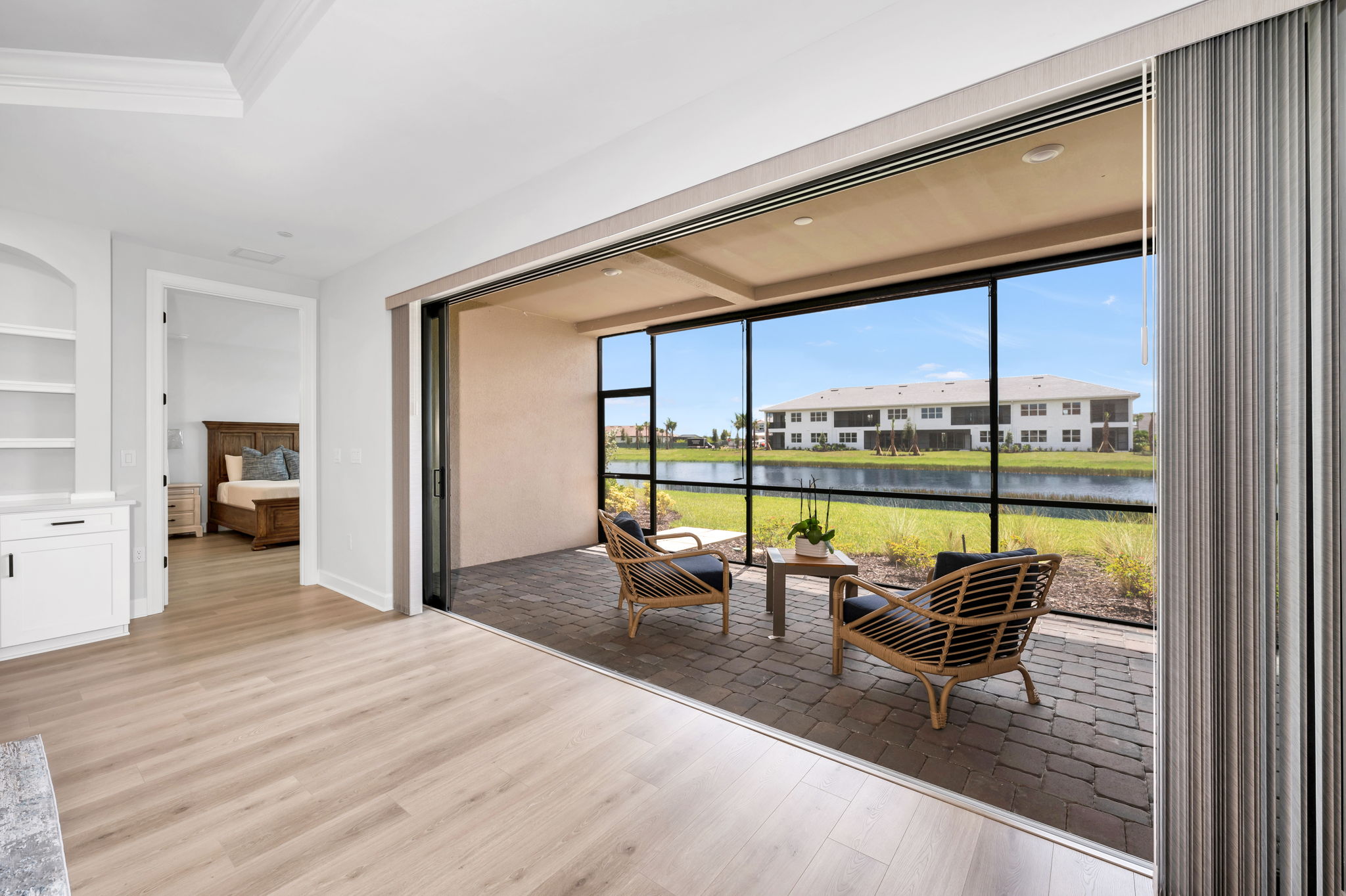 Living - Lanai