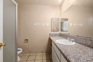  Photo 33