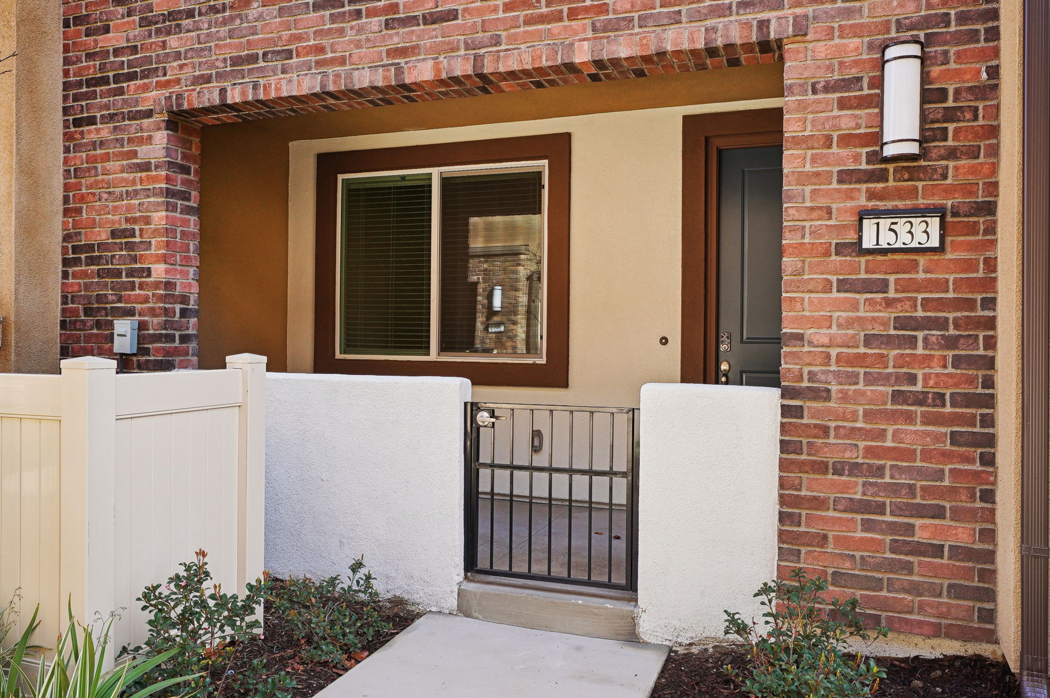 Southern California - Stratus - 1533 Stratus Drive - 002