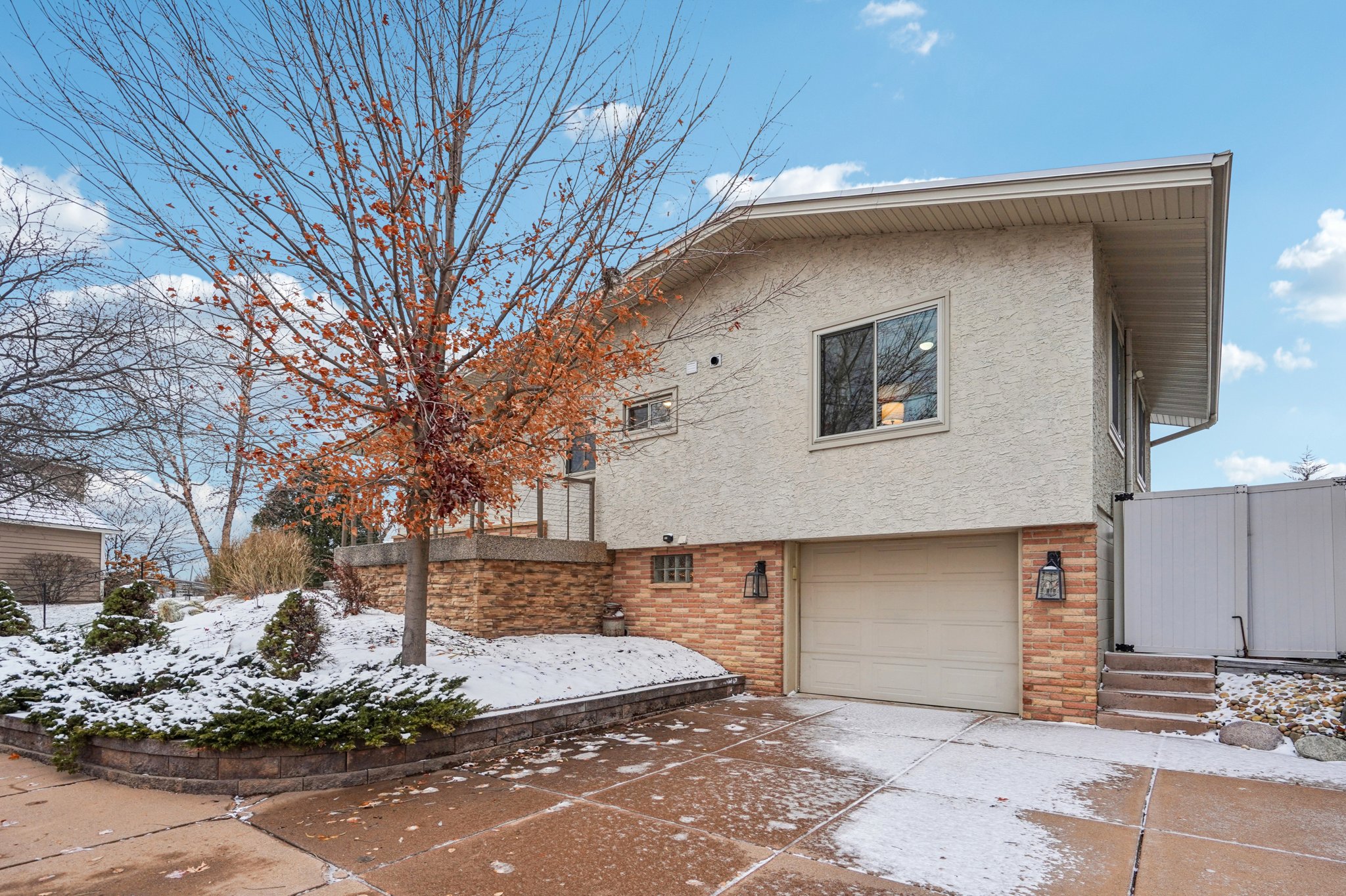 Breezy Point Rd SE-S2711-003.jpg