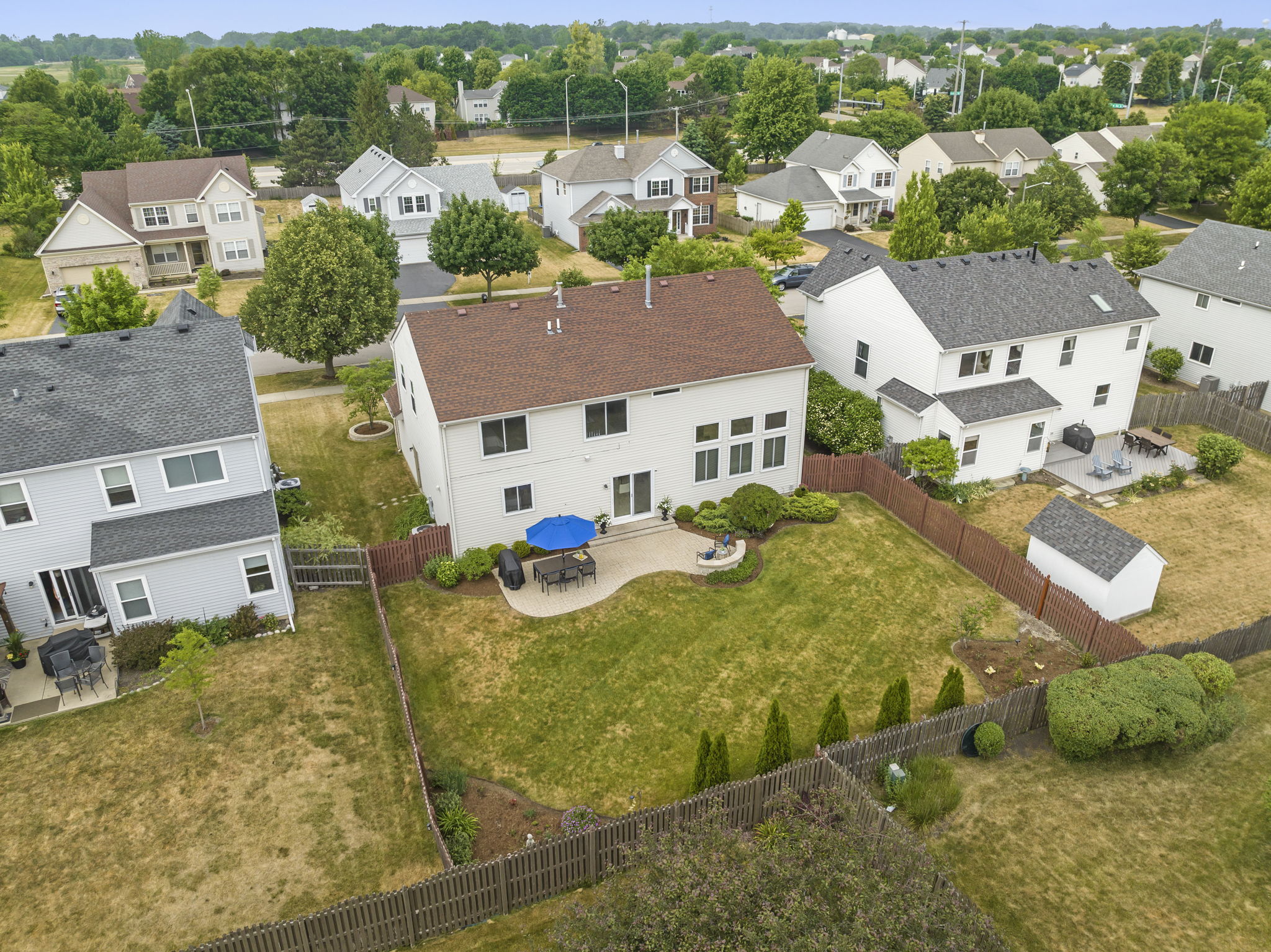 1534 Hartsburg Ln, North Aurora, IL 60542 Lucrative Dynamics