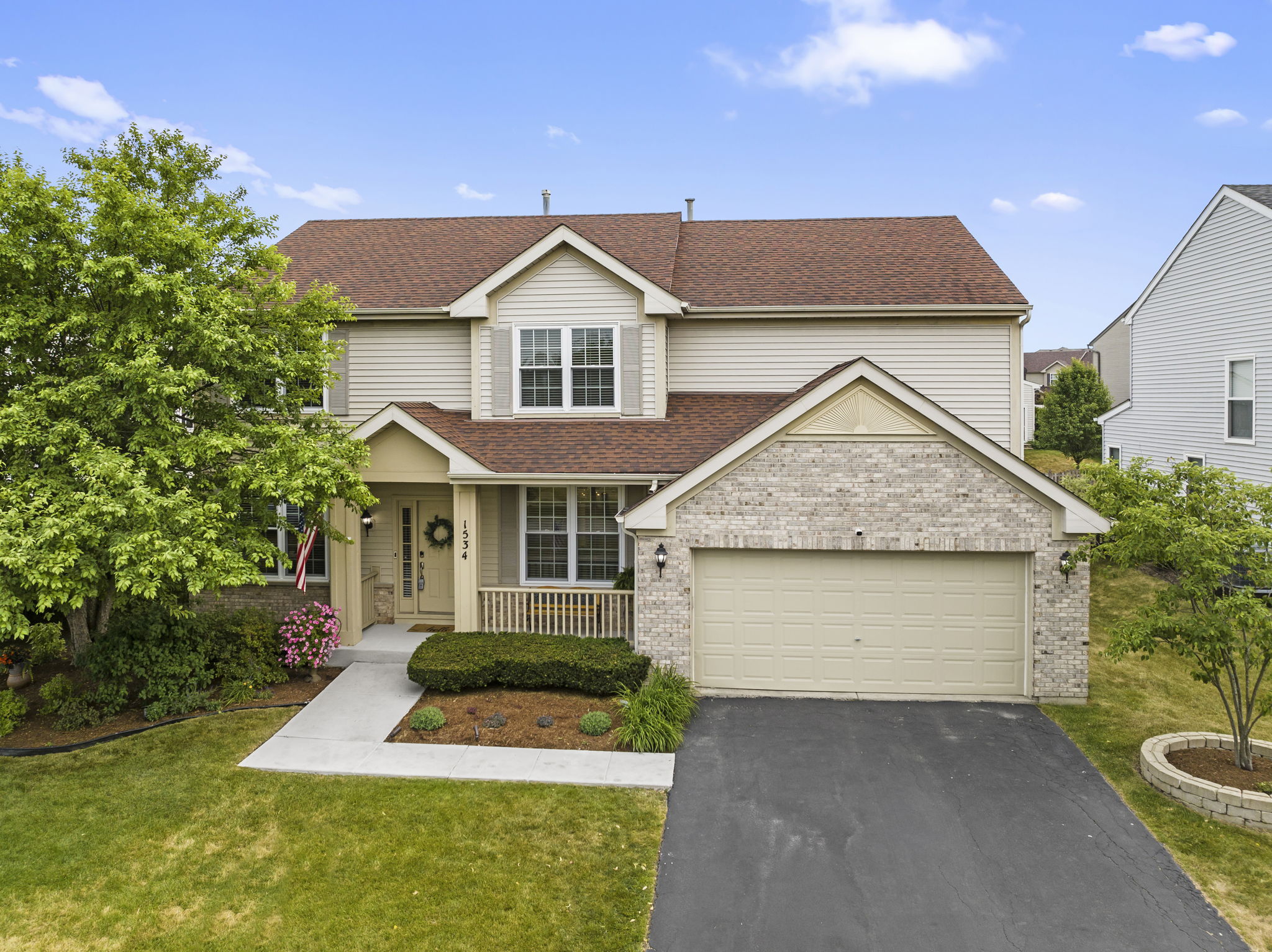 1534 Hartsburg Ln, North Aurora, IL 60542 Lucrative Dynamics