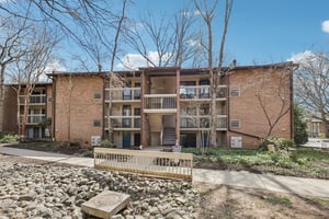 Moorings Dr-S2403-001.jpg