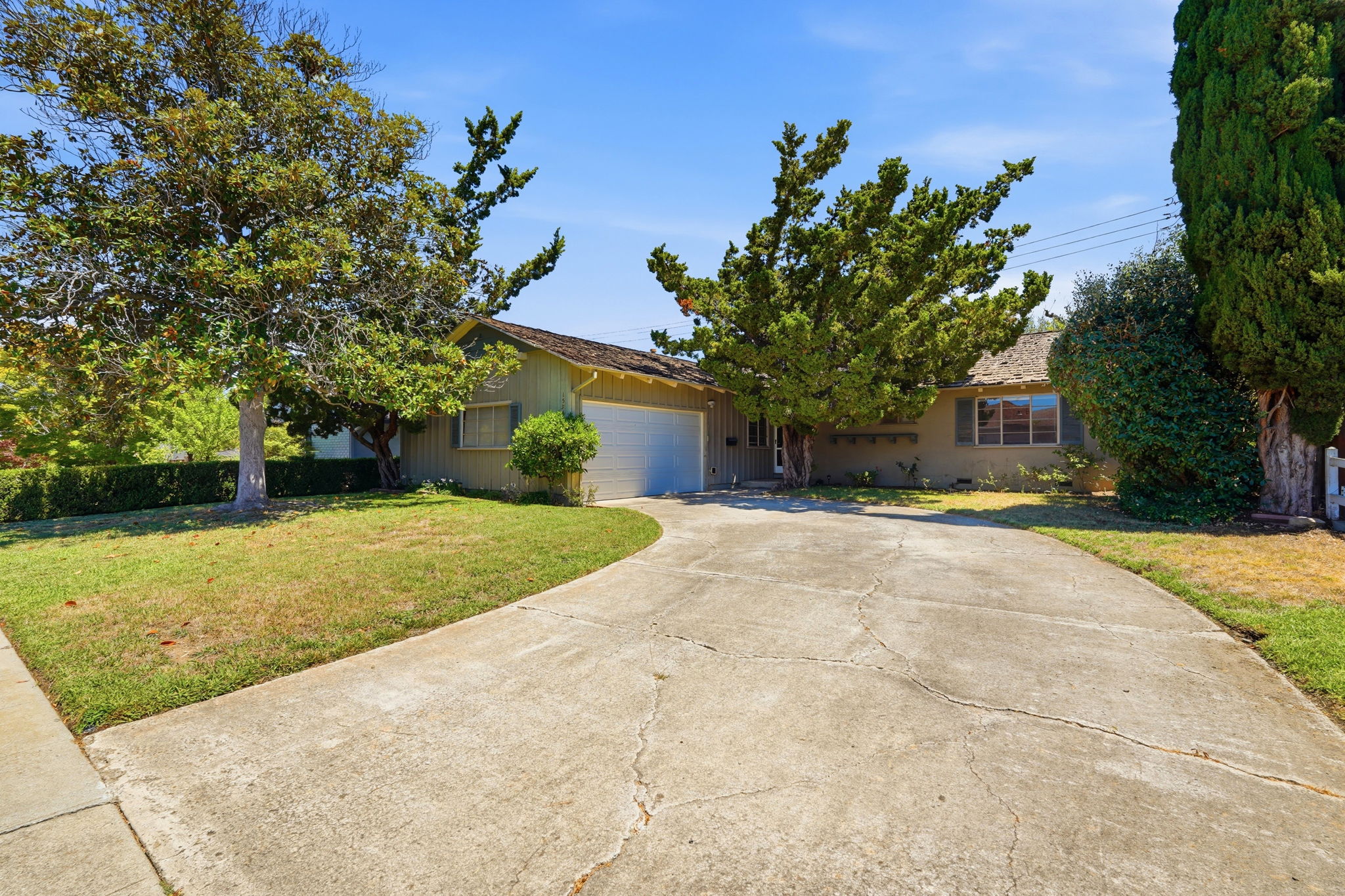 003_F8_1534 S Blaney Ave