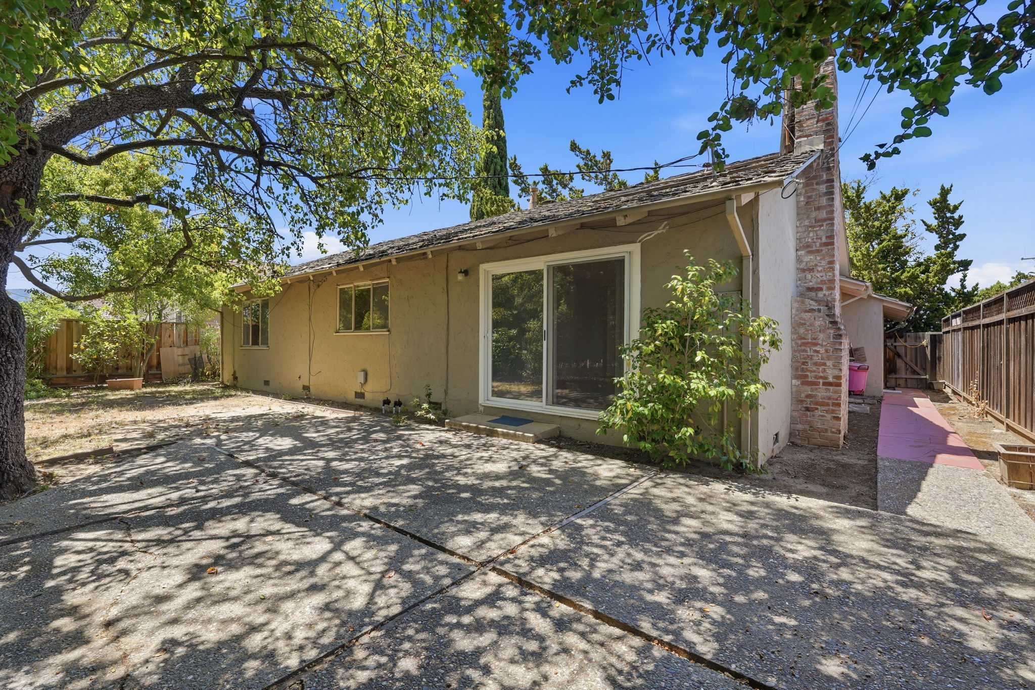 031_F8_1534 S Blaney Ave