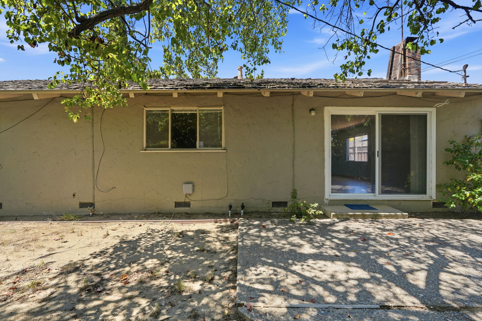 032_F8_1534 S Blaney Ave