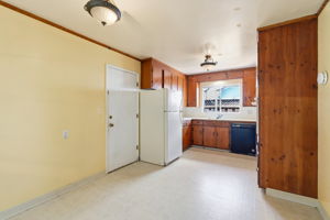 011_F8_1534 S Blaney Ave