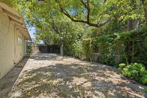 034_F8_1534 S Blaney Ave
