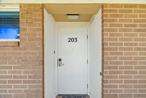  Photo 0
