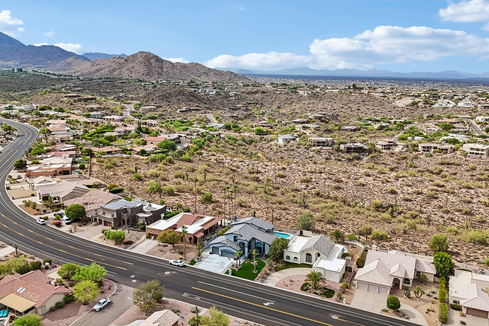 E Palomino Blvd-S1407-053.jpg