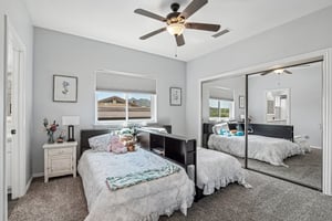E Palomino Blvd-S1407-015.jpg