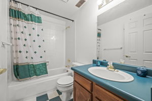  Photo 48