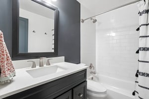 S Terry St-S1808-022.jpg