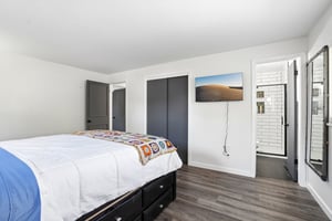 S Terry St-S1808-027.jpg