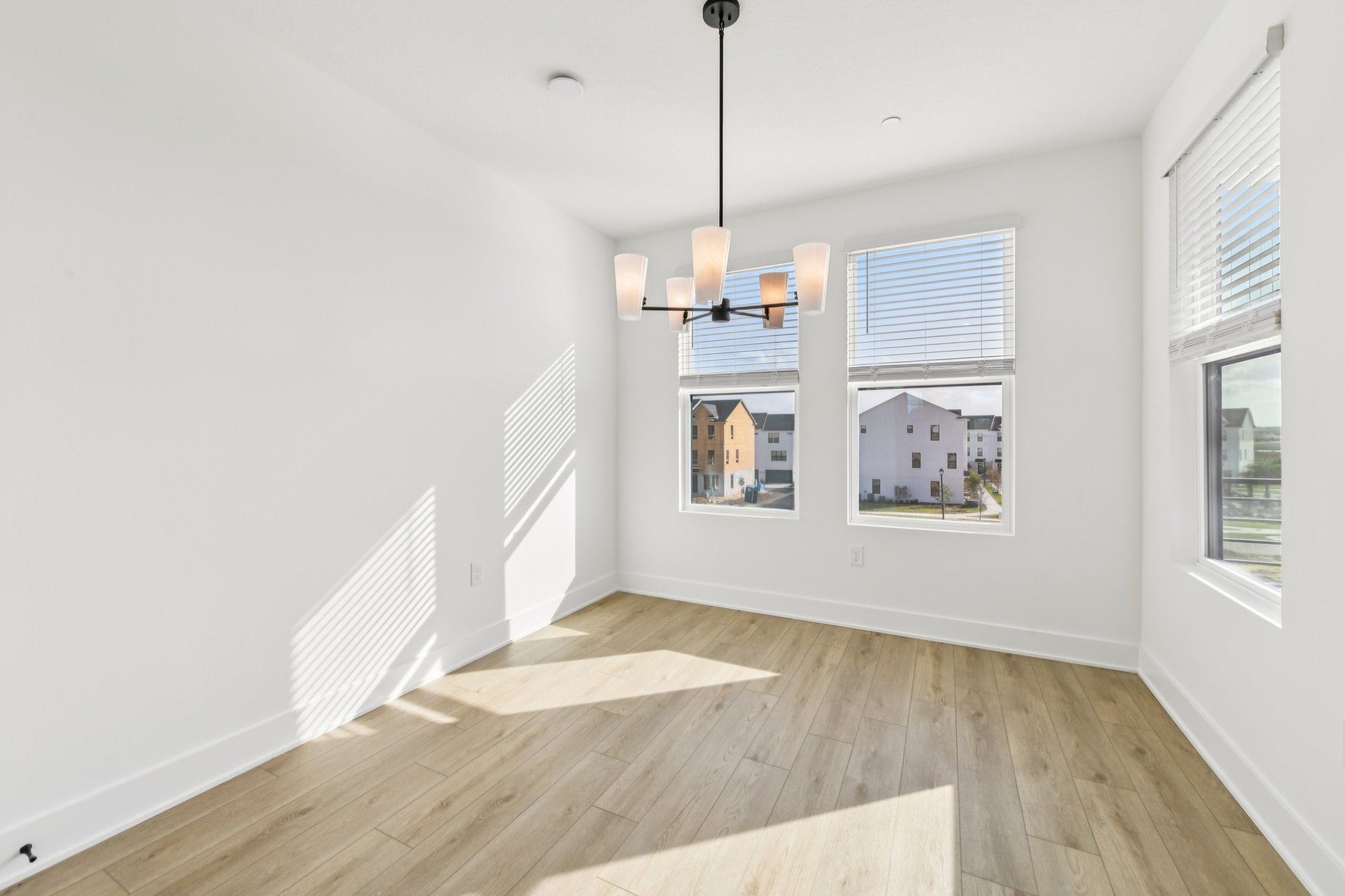 Hamlin Pk Dr-S0901-011.jpg