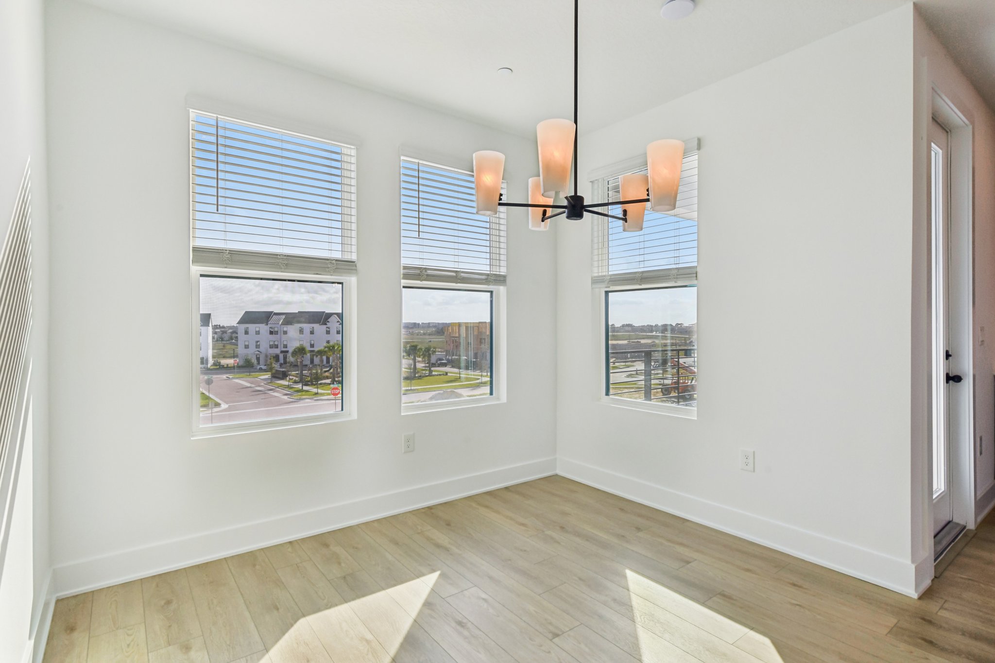 Hamlin Pk Dr-S0901-012.jpg