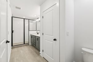 Hamlin Pk Dr-S0901-032.jpg